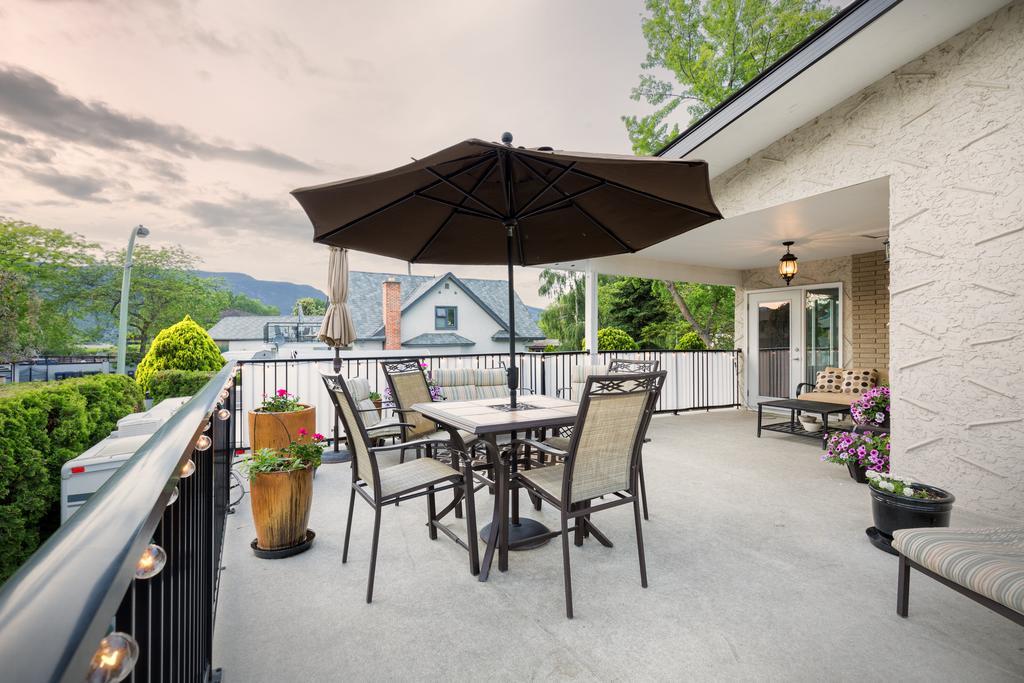 At The Beach Bed And Breakfast Kelowna Exterior foto