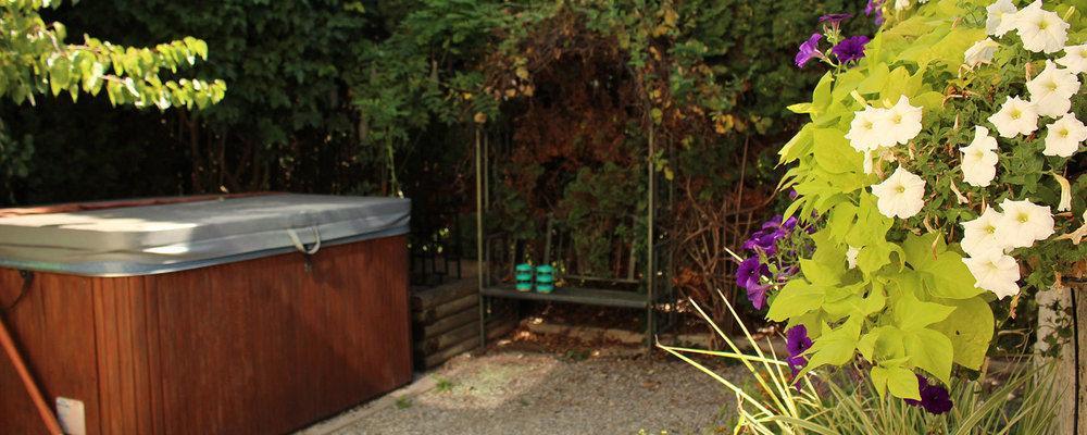 At The Beach Bed And Breakfast Kelowna Exterior foto